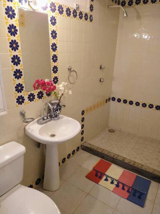Lush Garden House Near Beaches With Private Pool. 푸에르토 에스콘디도 외부 사진